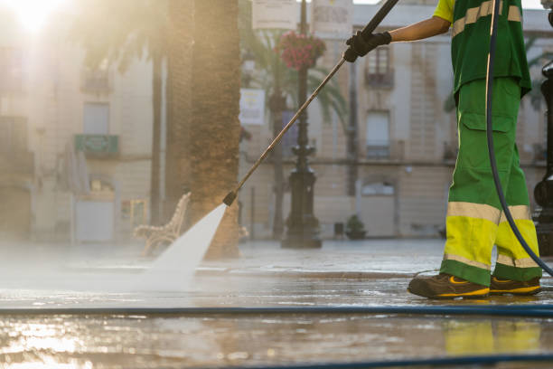 Garage Pressure Washing in Dover, FL